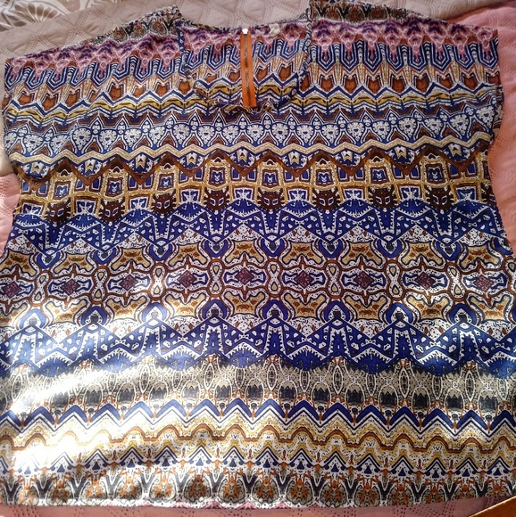 Tops - Picture 1 of 1